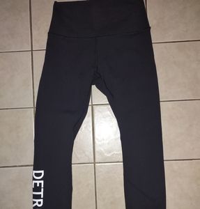 Lululemon leggings size 6